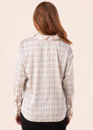 Guess pluus Alexandra