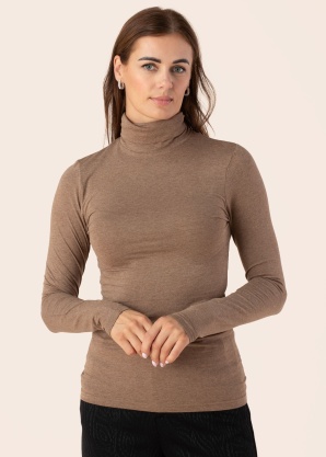 Блуза с высоким воротником Pamila b.young