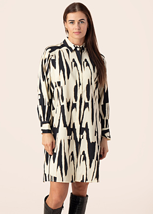 Only särkkleit Mila