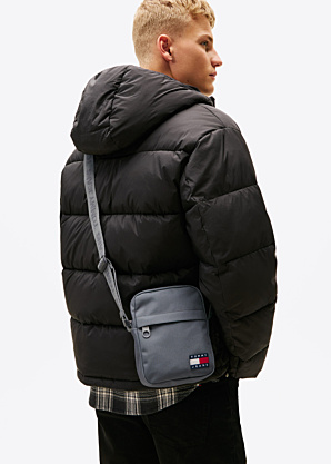 Сумка Ess Daily Tommy Jeans