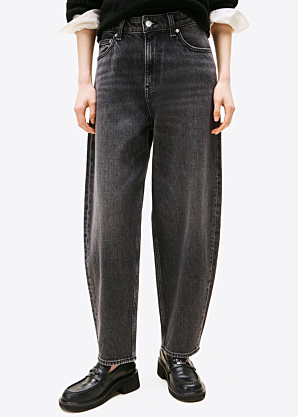 Джинсы Tommy Jeans