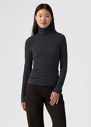 Levi's pluus Sheer Layering Turtleneck