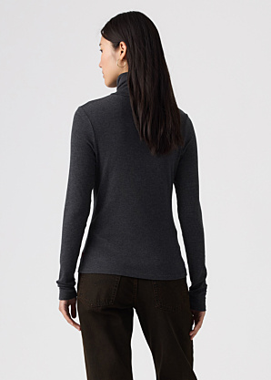 Levi's pluus Sheer Layering Turtleneck