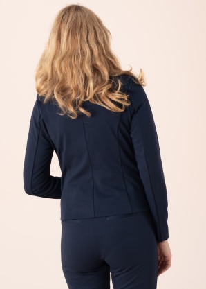 b.young jakk Rizetta