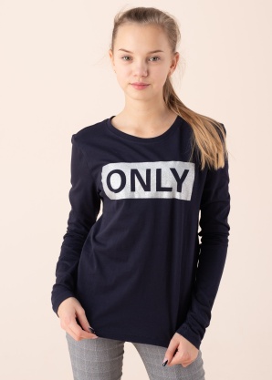 Only pikkade varrukatega T-särk