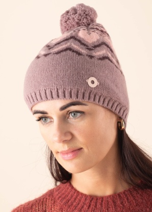 Зимняя шапка Sundve Kari Traa
