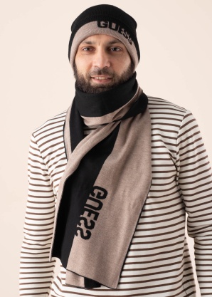 Комплект зимней шапки и шарфа Guess