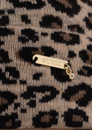 Комплект зимней шапки и шарфа Guess