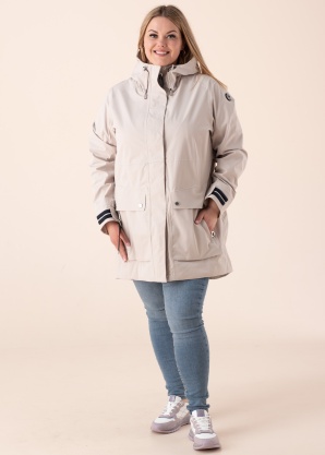 Весенне-осенняя куртка Arima Luhta