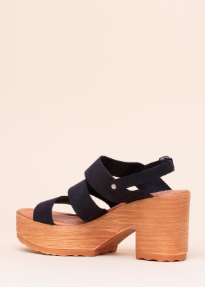 Musse & Cloud kingad