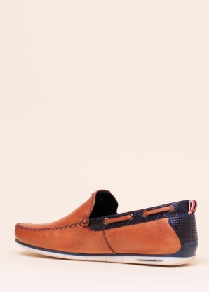 Bugatti mokassiinid Chesley