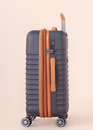 Чемодан размер M Cavalet