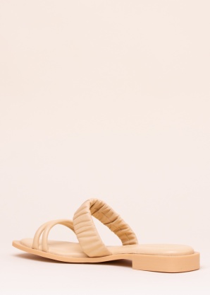 Tamaris nahast kingad