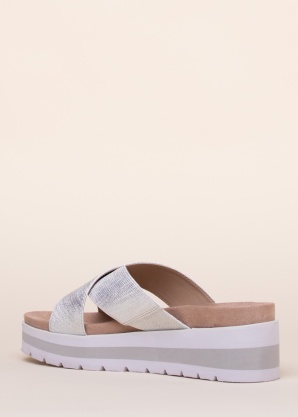 Босоножки Bullboxer