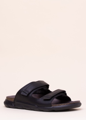 Bugatti sandaalid Boas