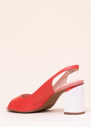 Loretta Vitale nahast kingad