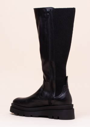 Musse & Cloud saapad Madona