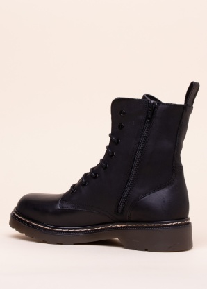 Musse & Cloud poolsaapad