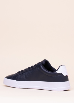 Tommy Hilfiger tennised