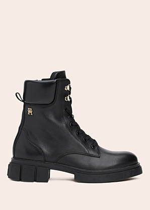 Tommy Hilfiger poolsaapad