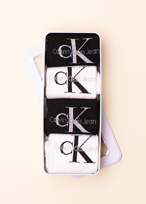 Носки 4 пары в подарочной коробке Calvin Klein