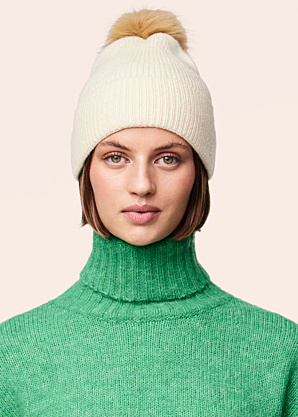 Зимняя шапка Pieces