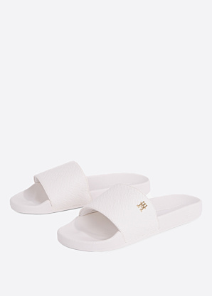 Tommy Hilfiger basseiniplätud