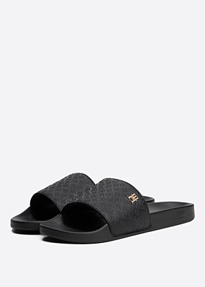 Tommy Hilfiger basseiniplätud