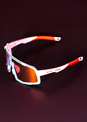 4KAAD spordiprillid Axento Race