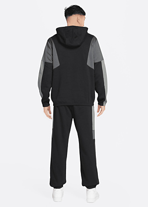 Спортивный комплект Nike