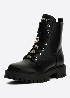 Guess poolsaapad Fionaa