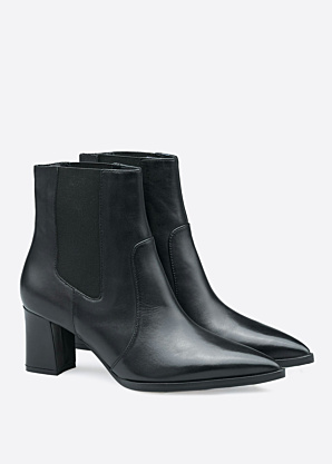 Lloyd poolsaapad Amara 410