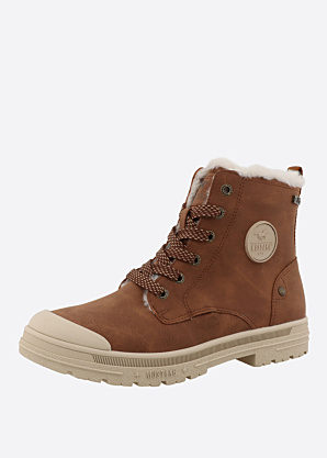 Mustang poolsaapad Paolina