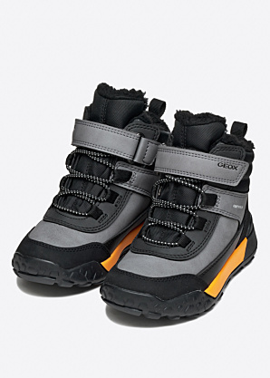 Зимние сапоги Trekkyup Geox