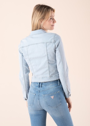 Noisy May teksatagi Debra