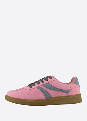 Best Buy tennised