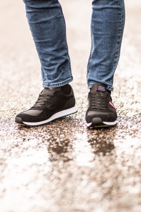 Tommy Hilfiger vabaajajalatsid Vintage