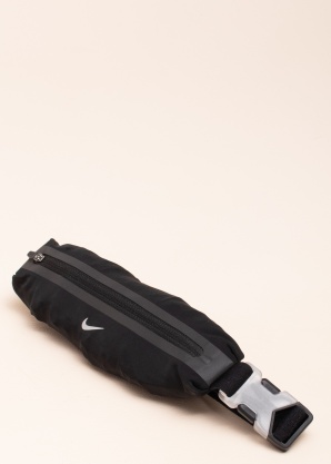 Nike vöökott, Must WEEKEND