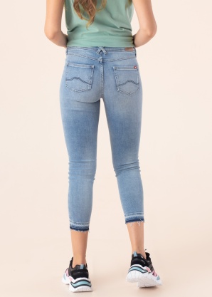 Джинсы Jasmin Mustang