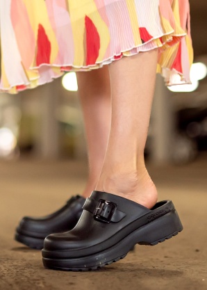 Сандалии Colors of California