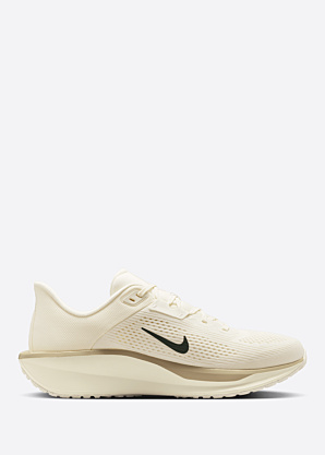 Беговые кроссовки Quest 6 Nike