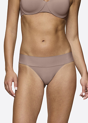 Стринги Triumph