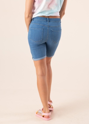 Only lühikesed püksid Rain