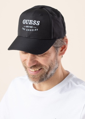 Кепка Guess