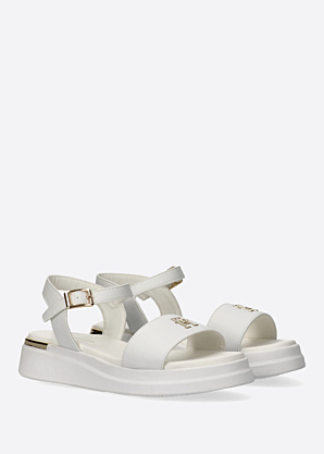 Tommy Hilfiger kingad Kelly