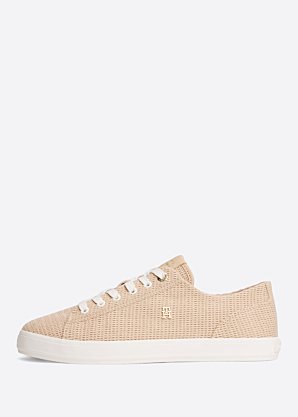 Tommy Hilfiger tennised Chic