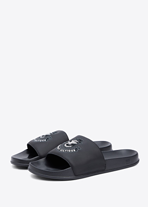 Tommy Hilfiger basseiniplätud